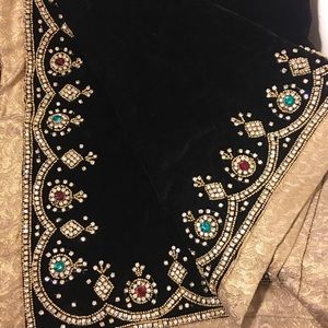 Best quality pure velvet shawl in black